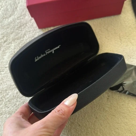 Ferragamo Gancio 62mm Gradient Square Sunglasses in Rose Gold/Violet - Picture 11 of 12